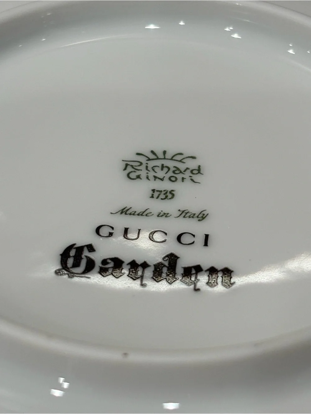 Gucci Red & Cream Floral Tea Set - 7-Piece Dining Collection
